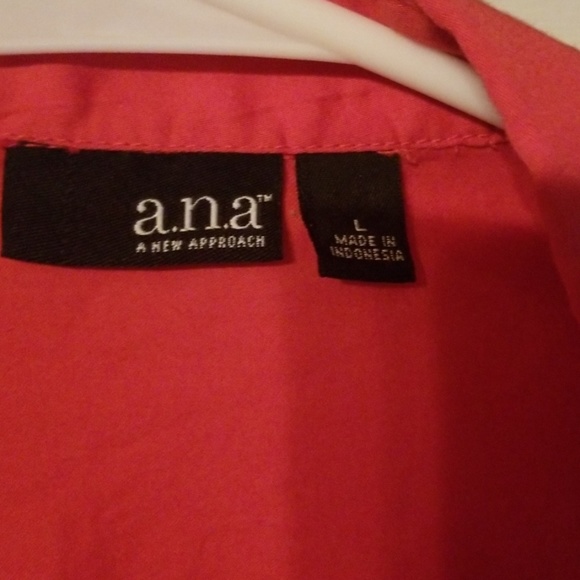 Button up - Picture 2 of 2